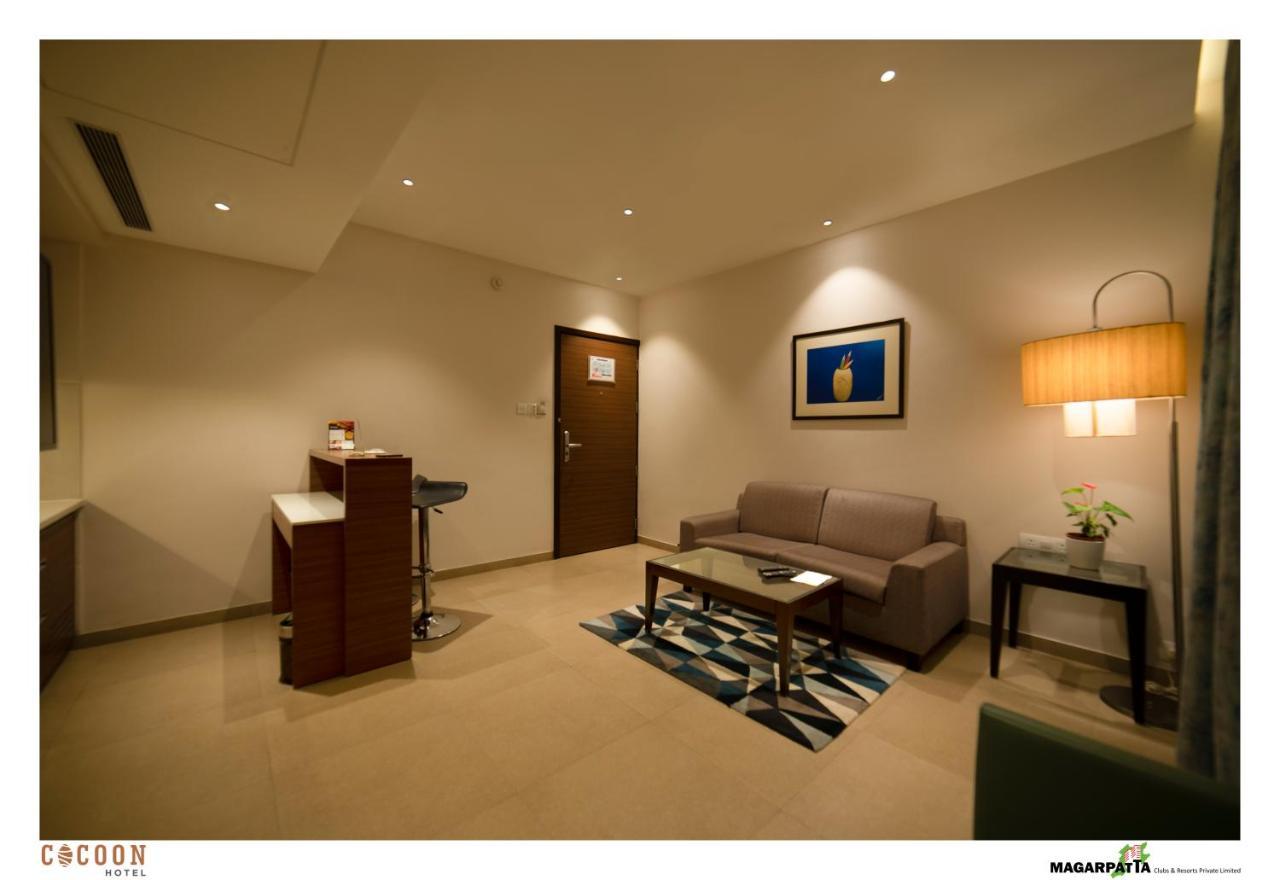 Cocoon Hotel Pune Exterior foto