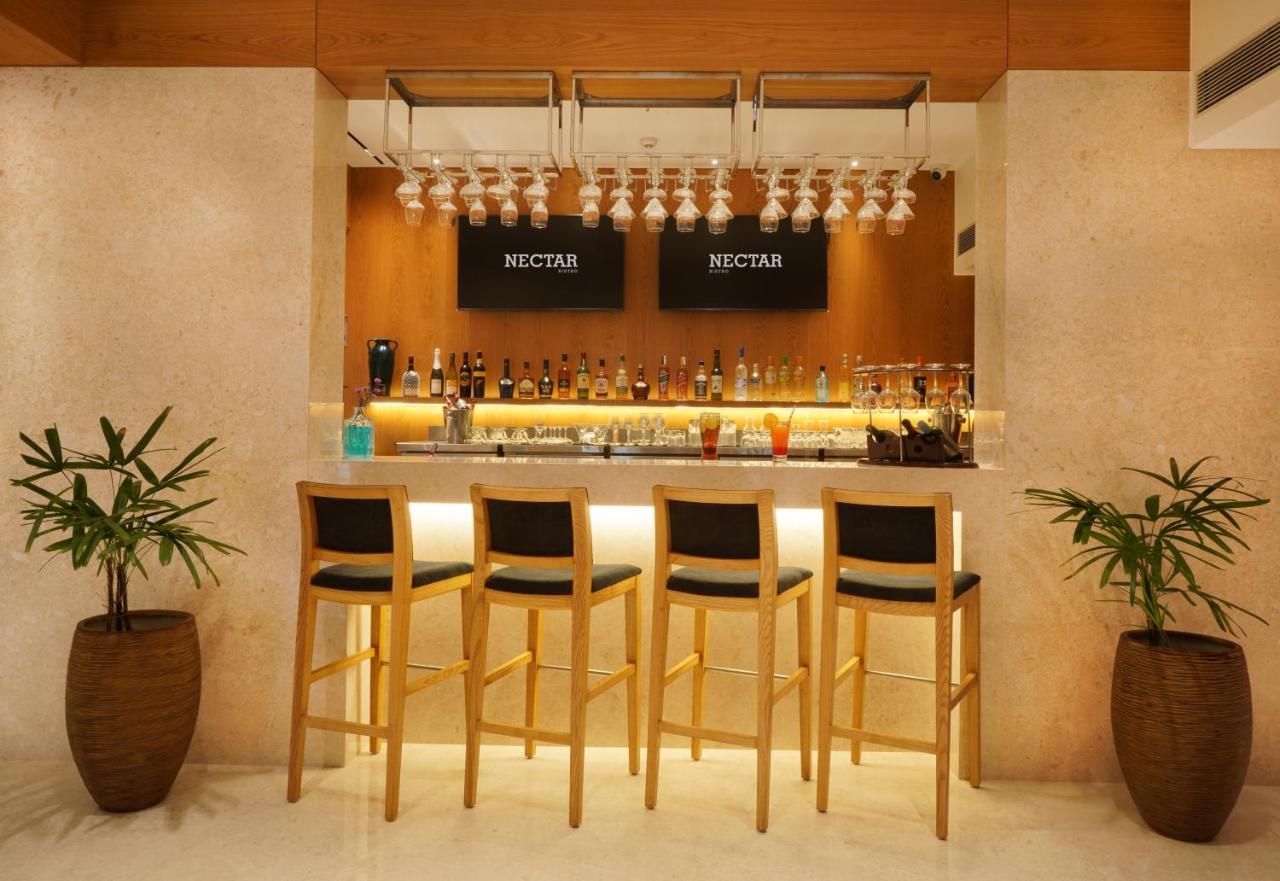 Cocoon Hotel Pune Exterior foto
