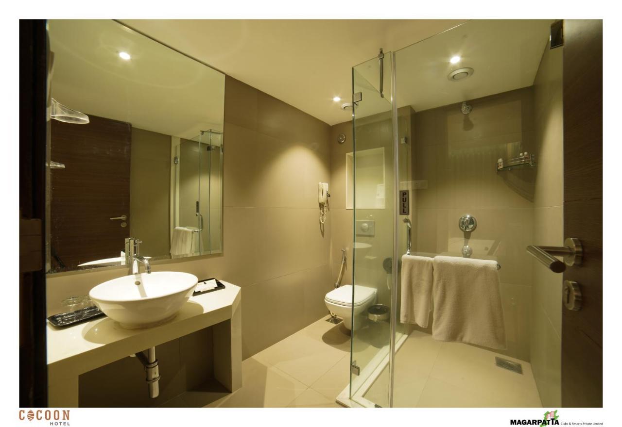 Cocoon Hotel Pune Exterior foto