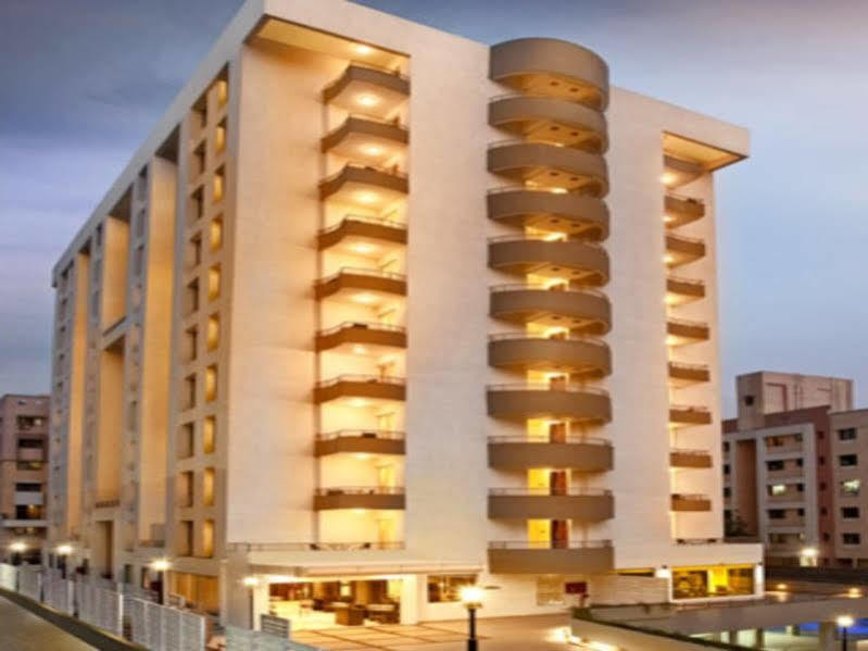 Cocoon Hotel Pune Exterior foto