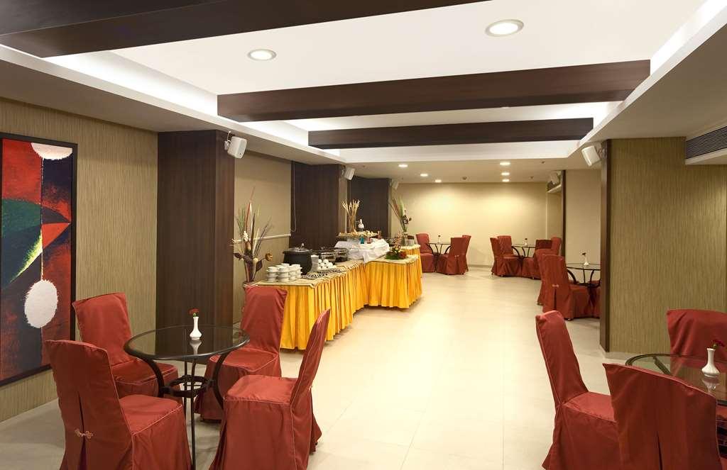 Cocoon Hotel Pune Facilidades foto